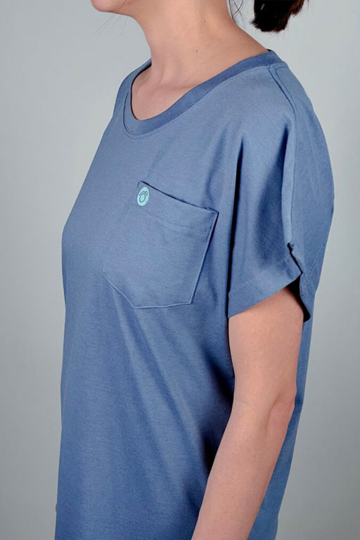 Adaptive Open Back V-Neck Long T-Shirt - Image 5