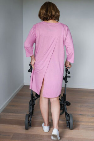 Adaptive Open Back Round Neck 3/4 Sleeve Long T-Shirt